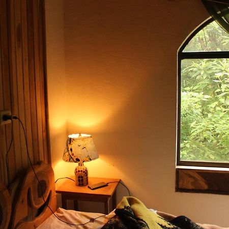 ホテル Casa Alquimia モンテベルデ エクステリア 写真