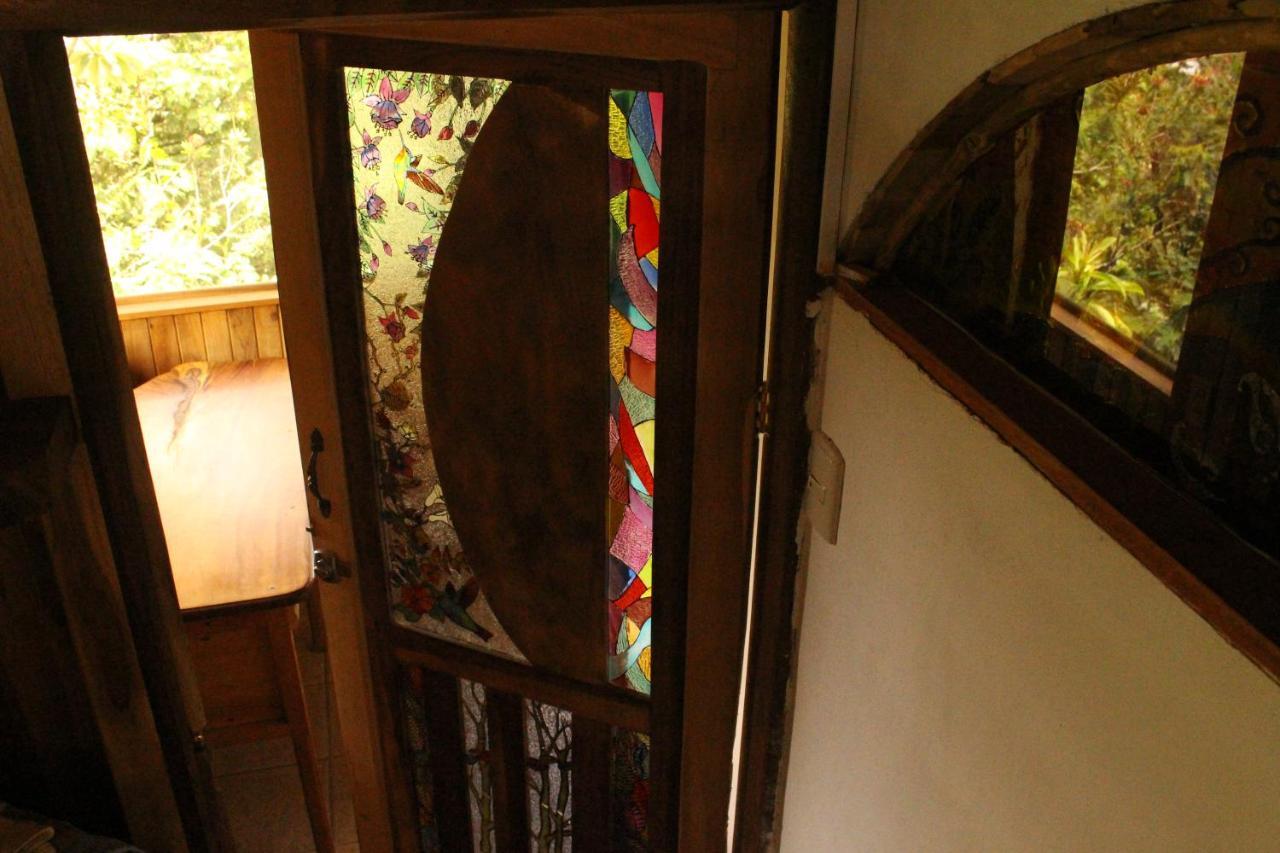 ホテル Casa Alquimia モンテベルデ エクステリア 写真